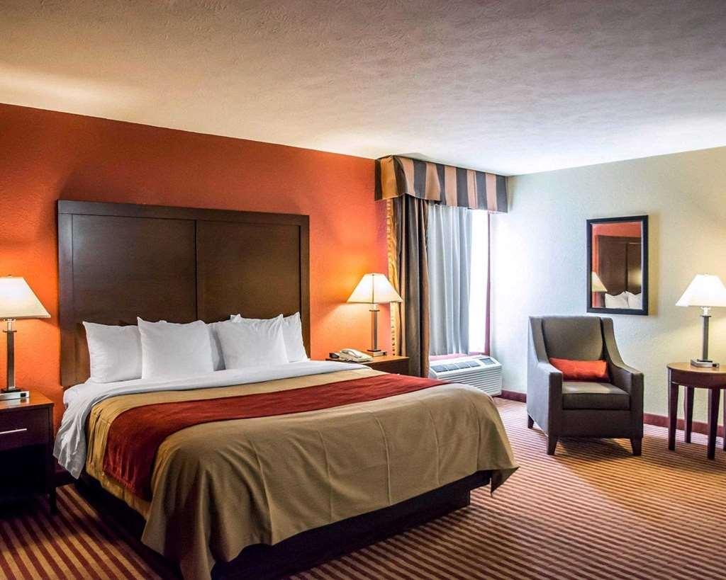Comfort Inn & Suites Cincinnati Eastgate Habitación foto